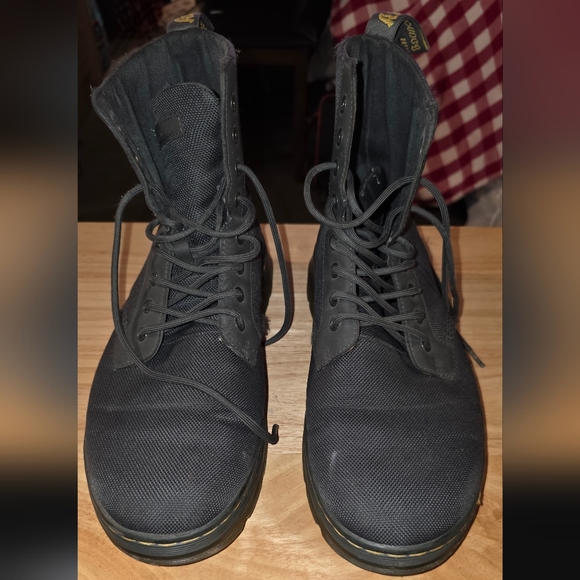 Dr. Martens Black Men's Lace-Up Boots - Picture 2 of 10